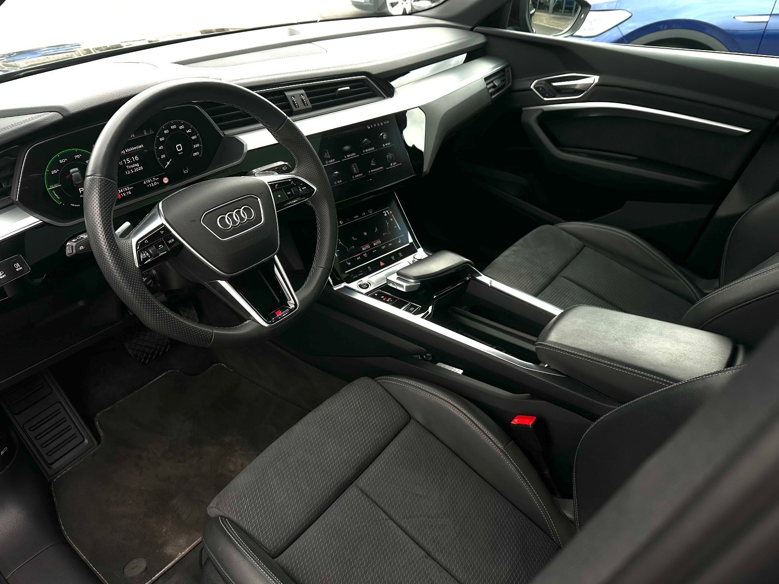 Billede af Audi e-tron 55 S-line quattro
