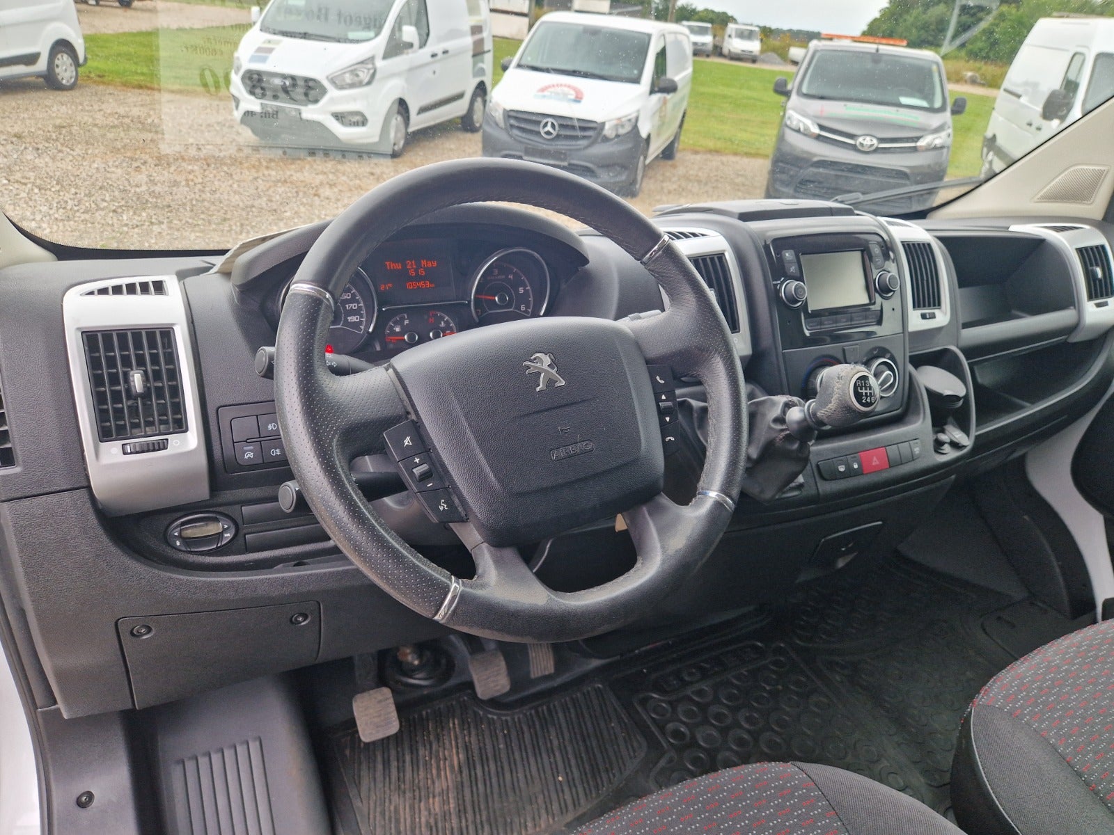Billede af Peugeot Boxer 333 2,2 BlueHDi 140 L3H2 Premium