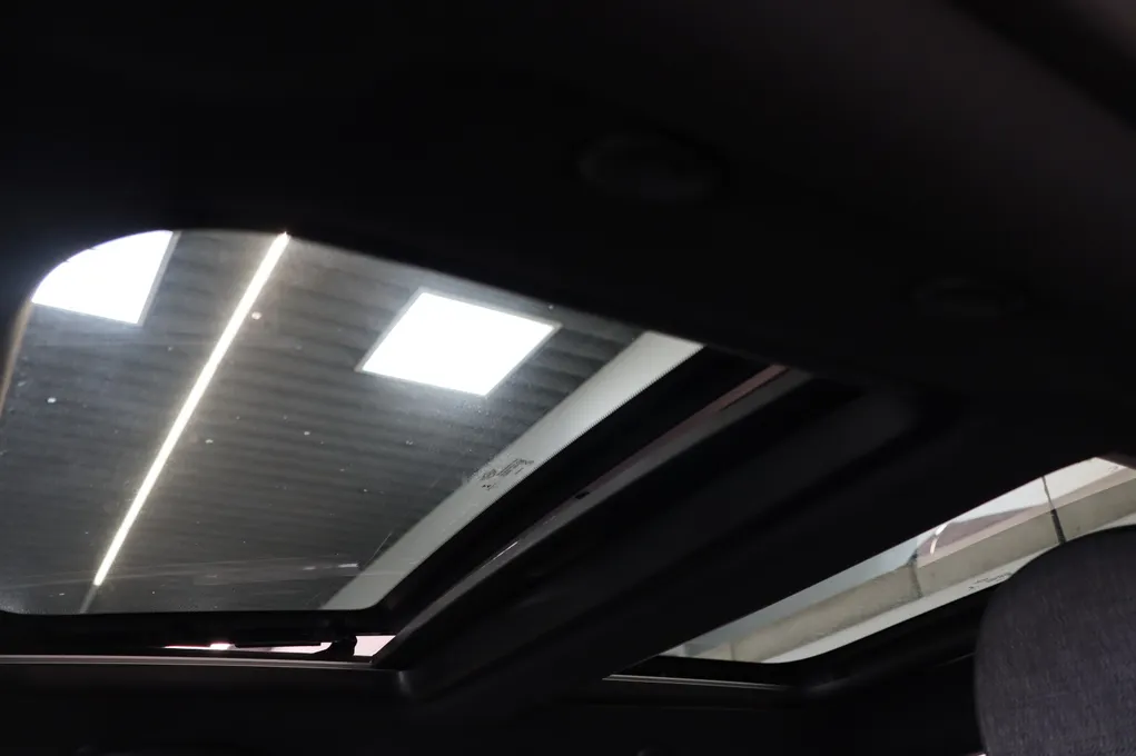 MINI Cooper SE Camden Edition