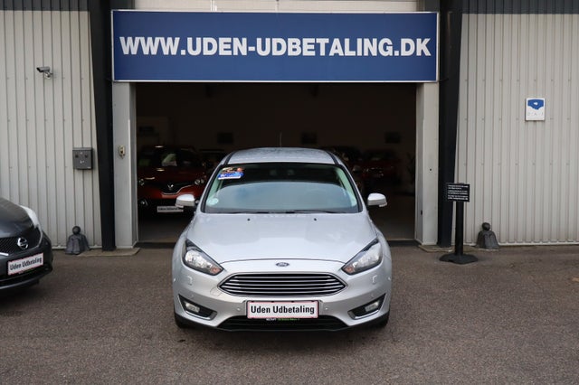 Ford Focus 1,0 EcoBoost Titanium Business stc.