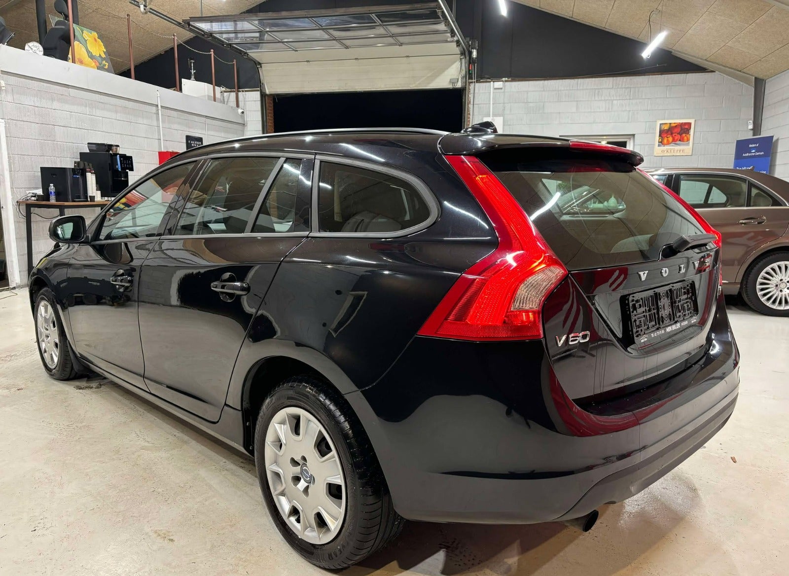 Billede af Volvo V60 1,6 T4 180 Kinetic aut.