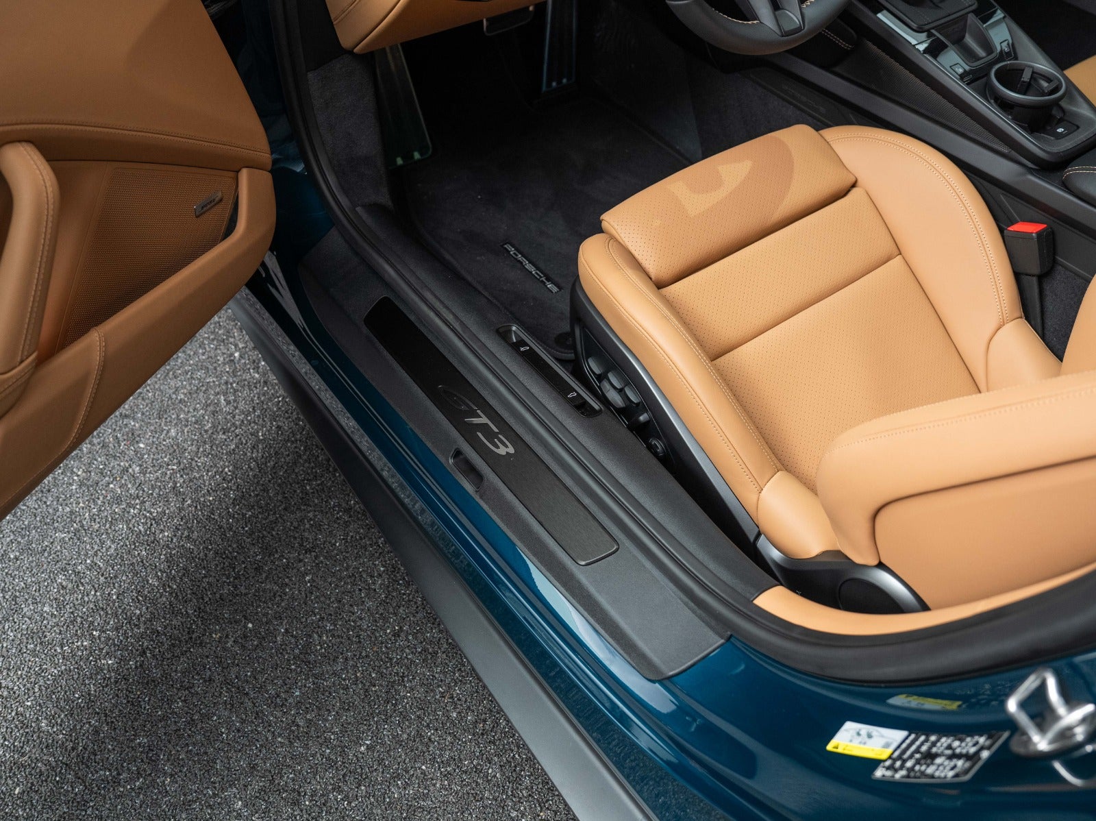 Gallery image 8 of 18