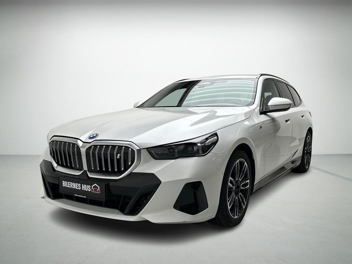 BMW i5 eDrive40 Touring M-Sport billede 1
