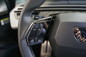 Peugeot e-5008