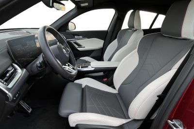 BMW iX2 eDrive20 M-Sport - 4