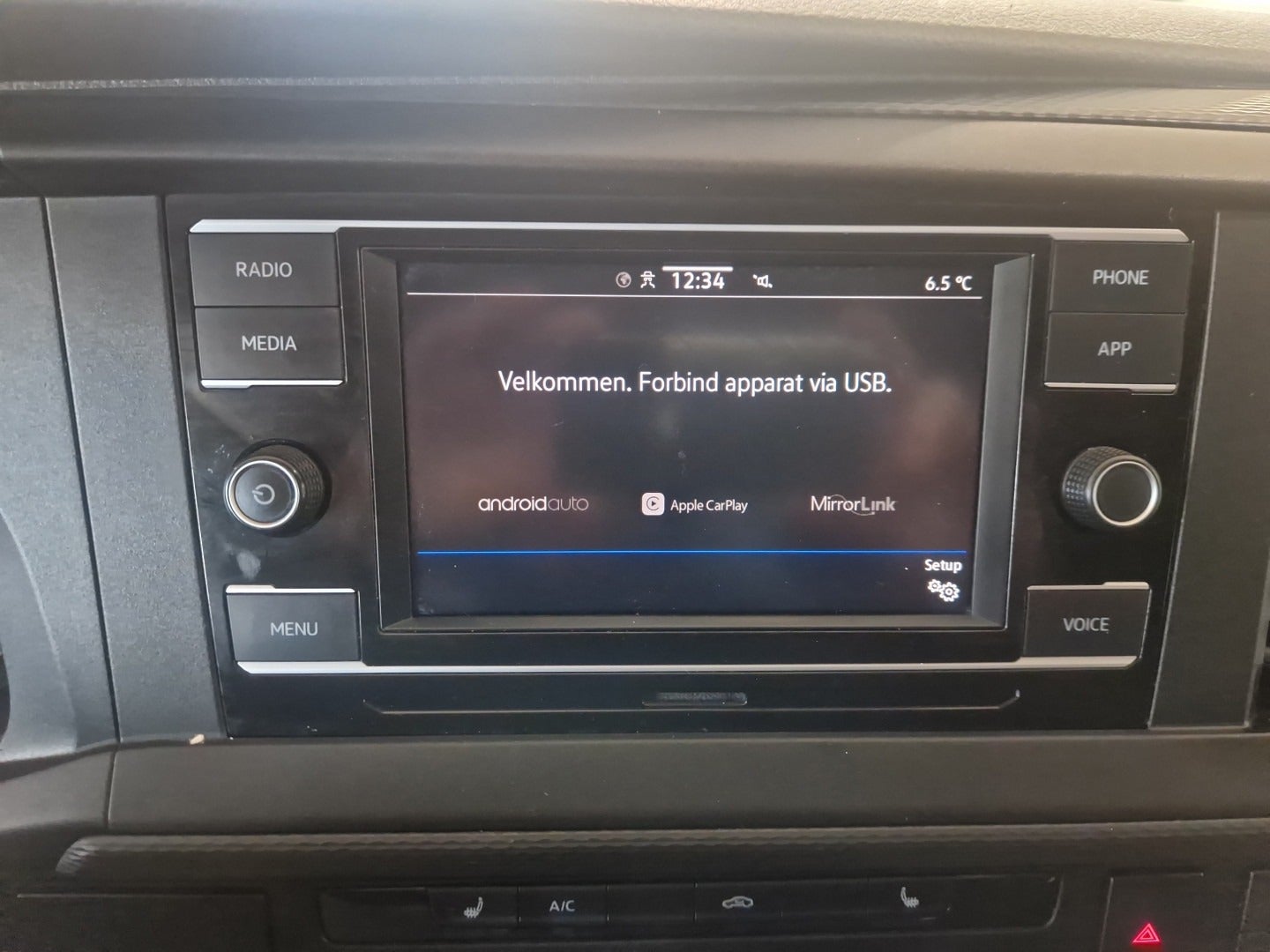 Billede af VW Transporter 2,0 TDi 110 Kassevogn lang