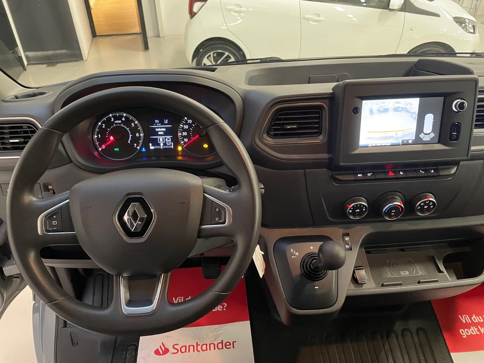 Billede af Renault Master IV T35 2,3 dCi 150 L2H2 Kassevogn aut.