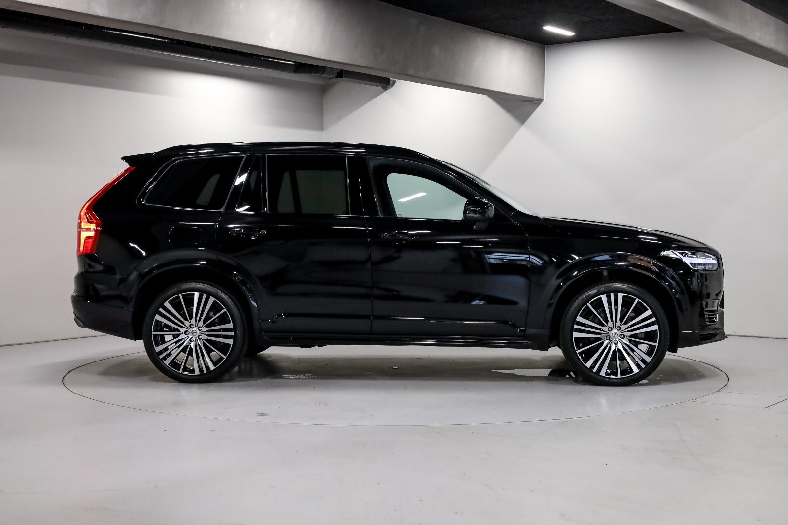 Volvo XC90 2,0 T8 ReCharge R-Design aut. AWD 7prs