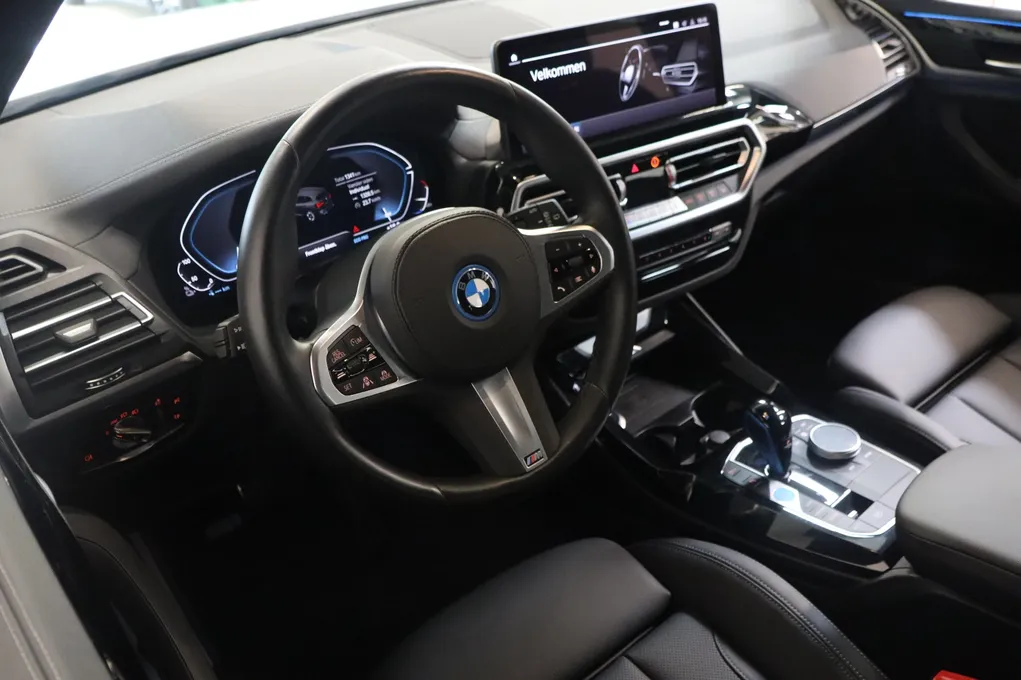 BMW iX3 Charged M-Sport