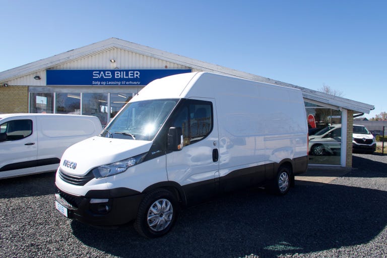 Iveco Daily 35S18 12m³ Van AG8