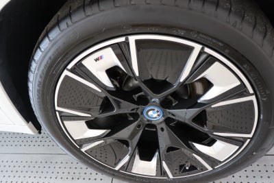 BMW iX3 Charged Plus M-Sport