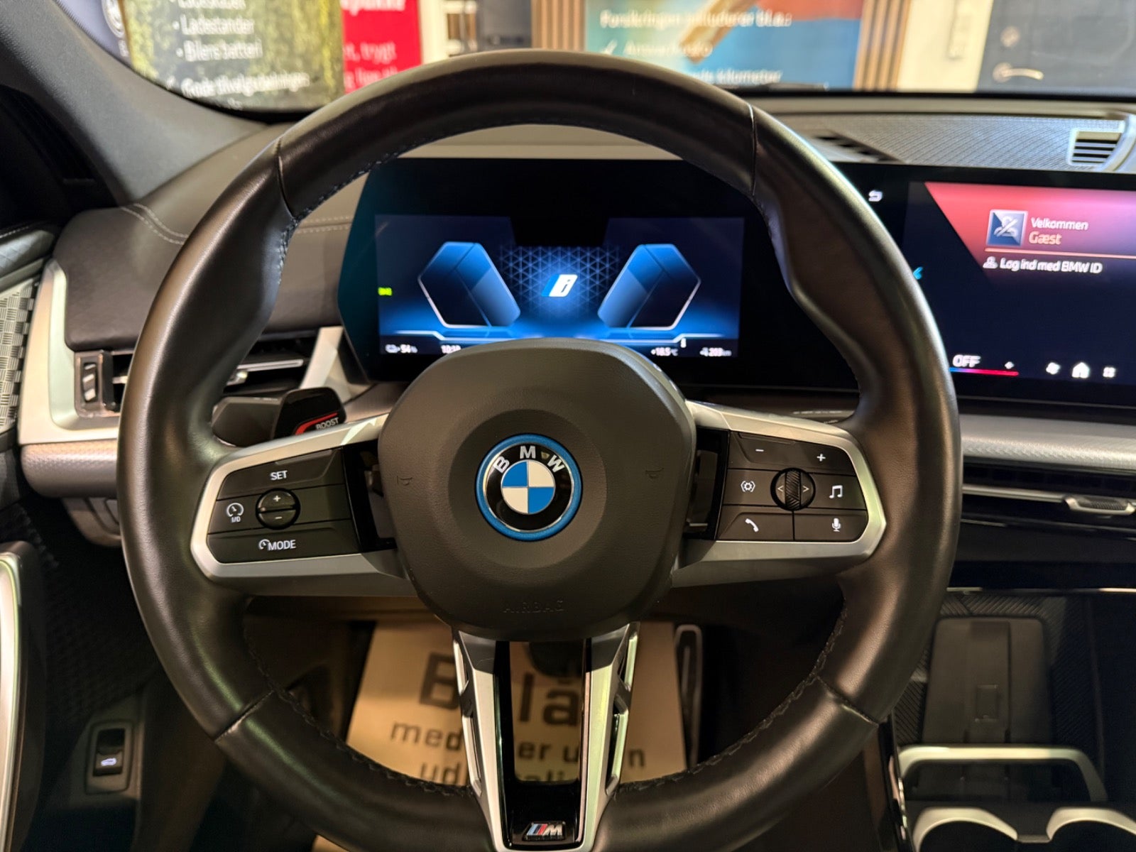 Billede af BMW iX2  xDrive30 Fully Charged M-Sport