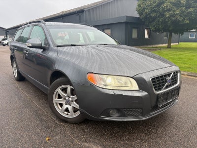 Volvo V70 2,5 T Momentum aut. 5d