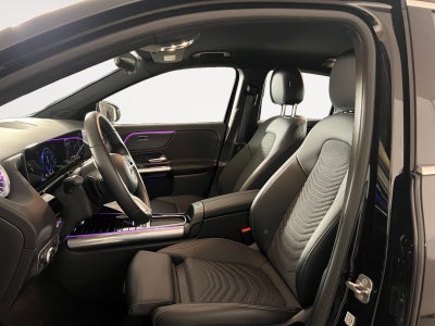 Mercedes EQA250+ Progressive Van