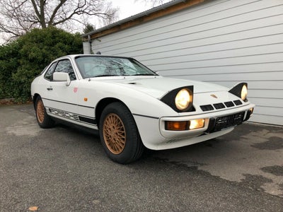 Porsche 924 2,0 Turbo 3d