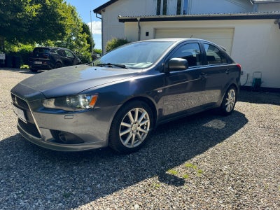 Mitsubishi Lancer 1,6 Invite SportBack 5d