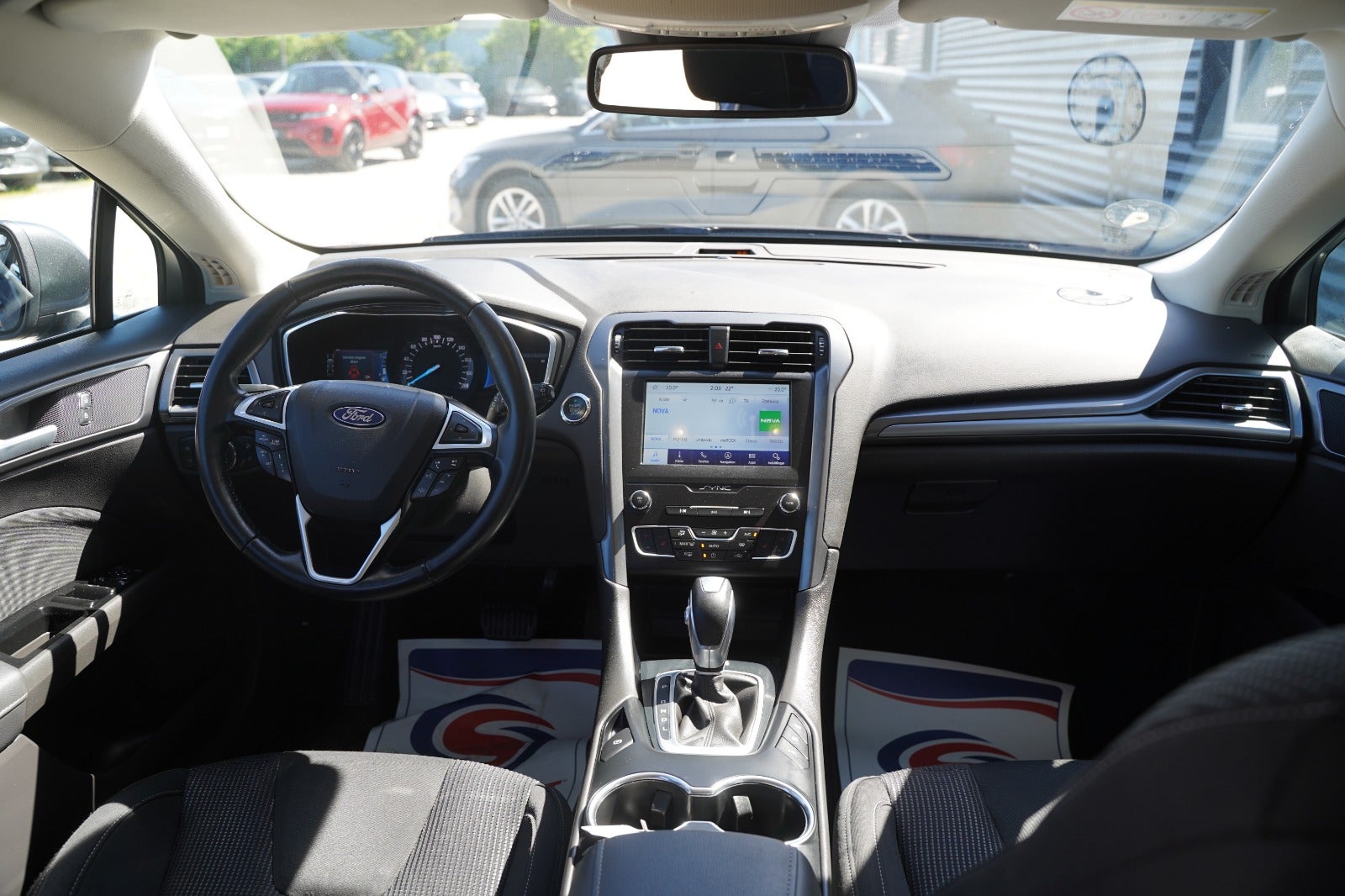 Billede af Ford Mondeo 2,0 HEV Titanium stc. CVT