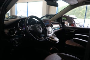 Mercedes EQV300