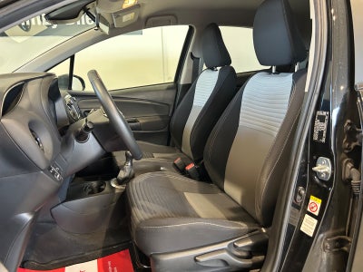 Toyota Yaris VVT-i T2