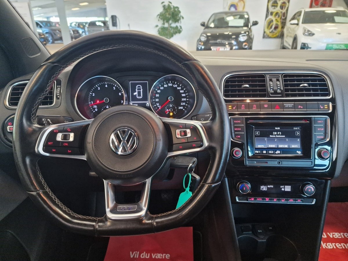 VW Polo 2016