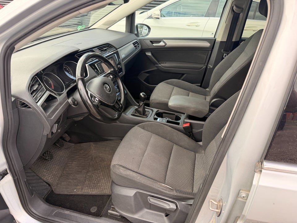 VW Touran, Billede 2