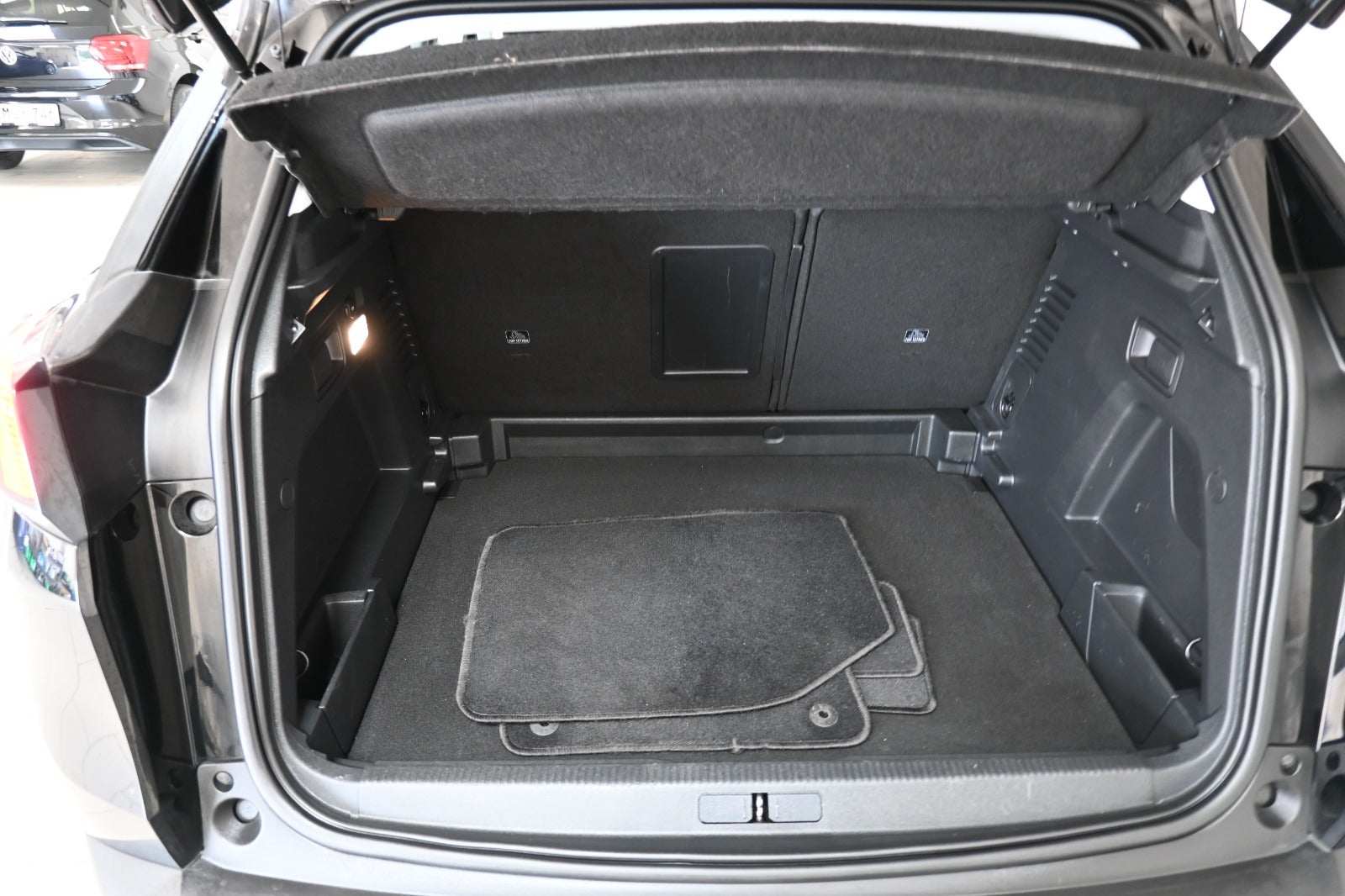 Peugeot 3008 PureTech 130 Allure EAT8