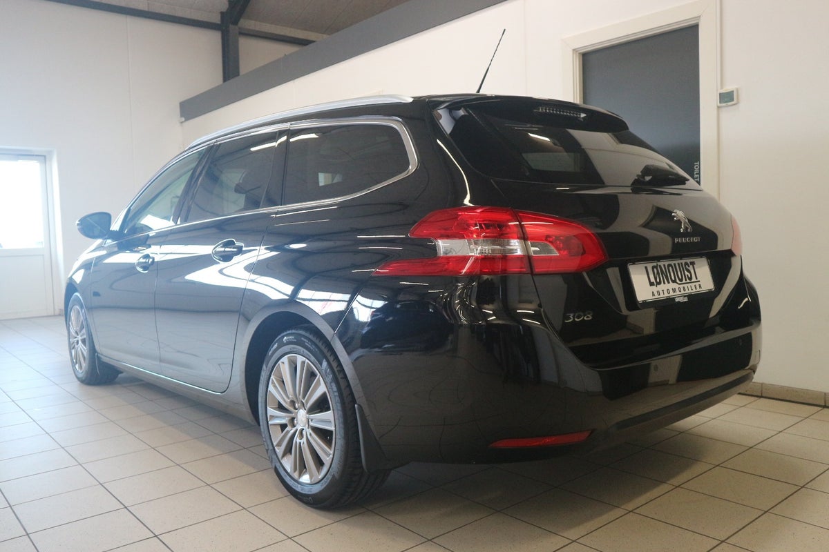 Peugeot 308 PureTech 130 Selection Sky SW