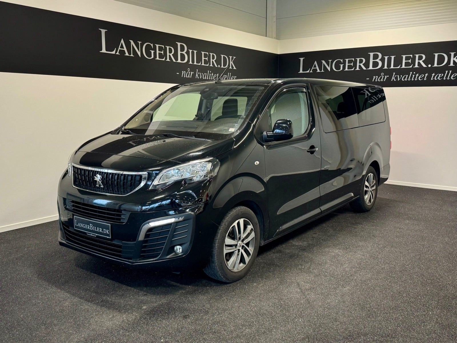 Peugeot Traveller 2018