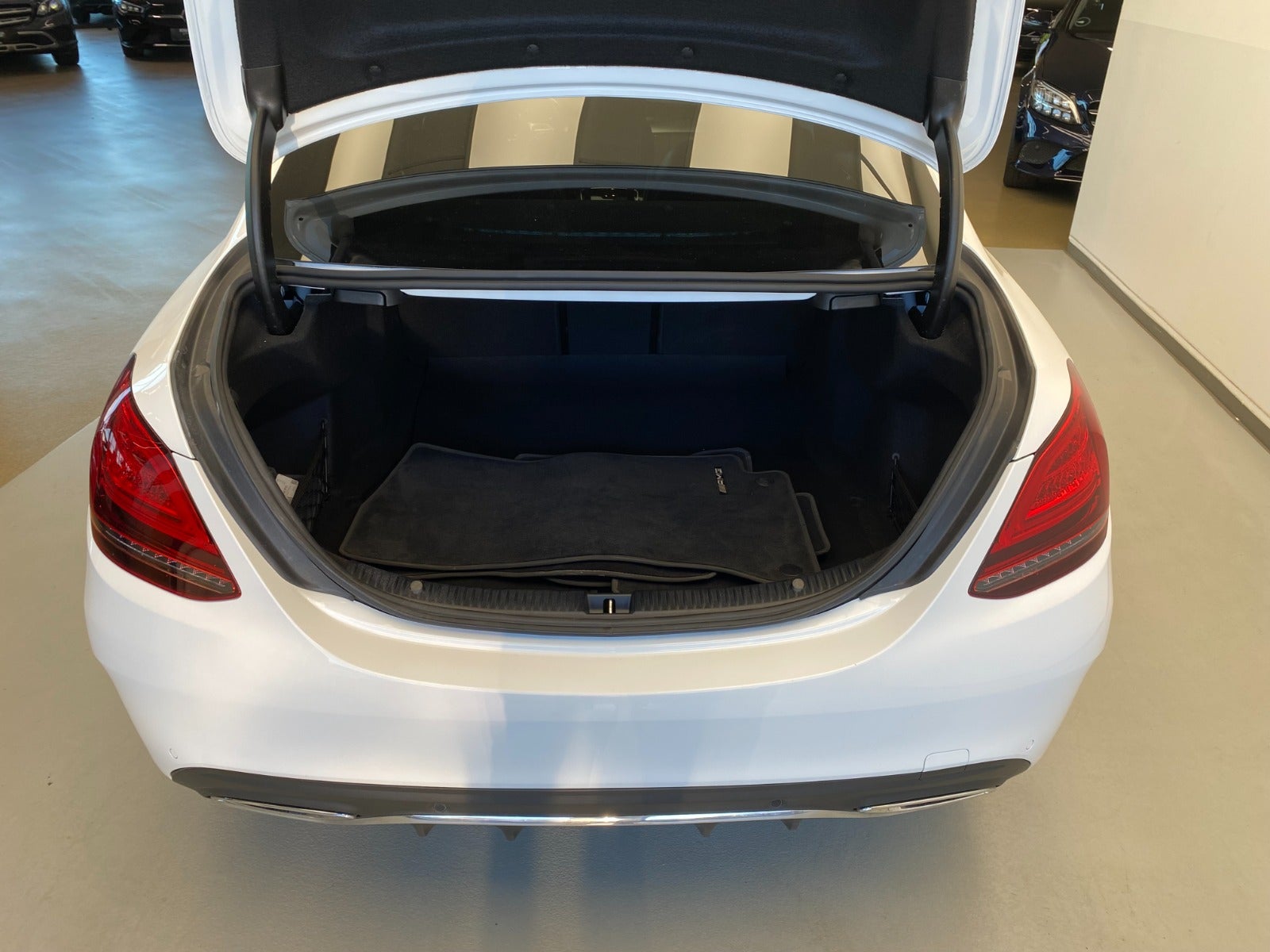 Billede af Mercedes C220 d 2,0 AMG Line aut.