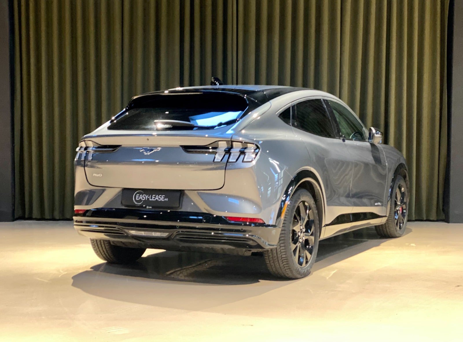 Billede af Ford Mustang Mach-E 75 Premium Standard Range AWD