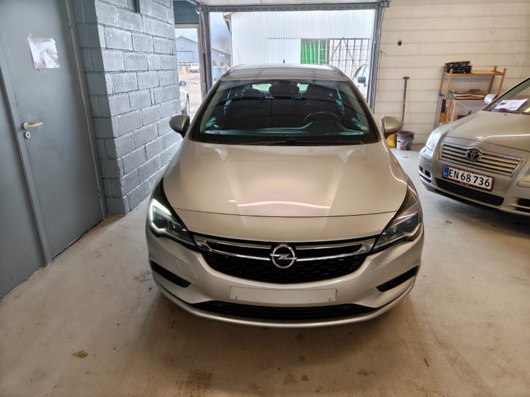 Opel Astra CDTi 110 Dynamic Sports Tourer