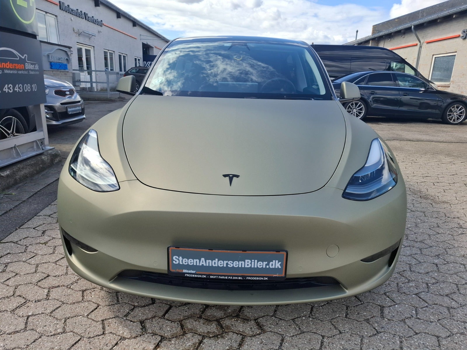 Tesla Model Y 2022