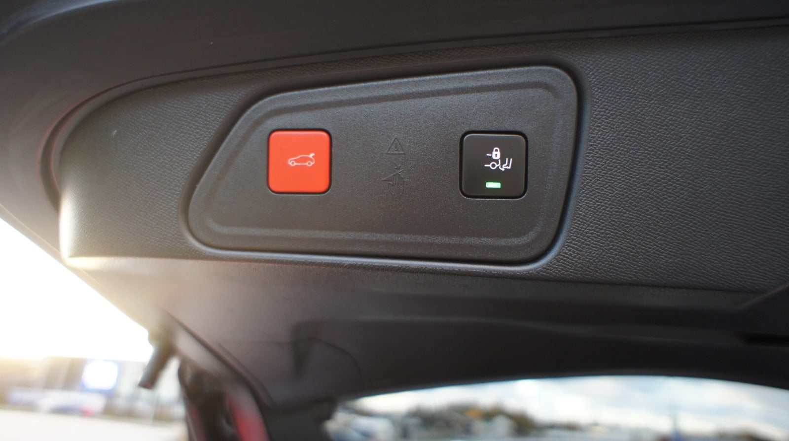 Peugeot 3008 Hybrid Allure LTD EAT8