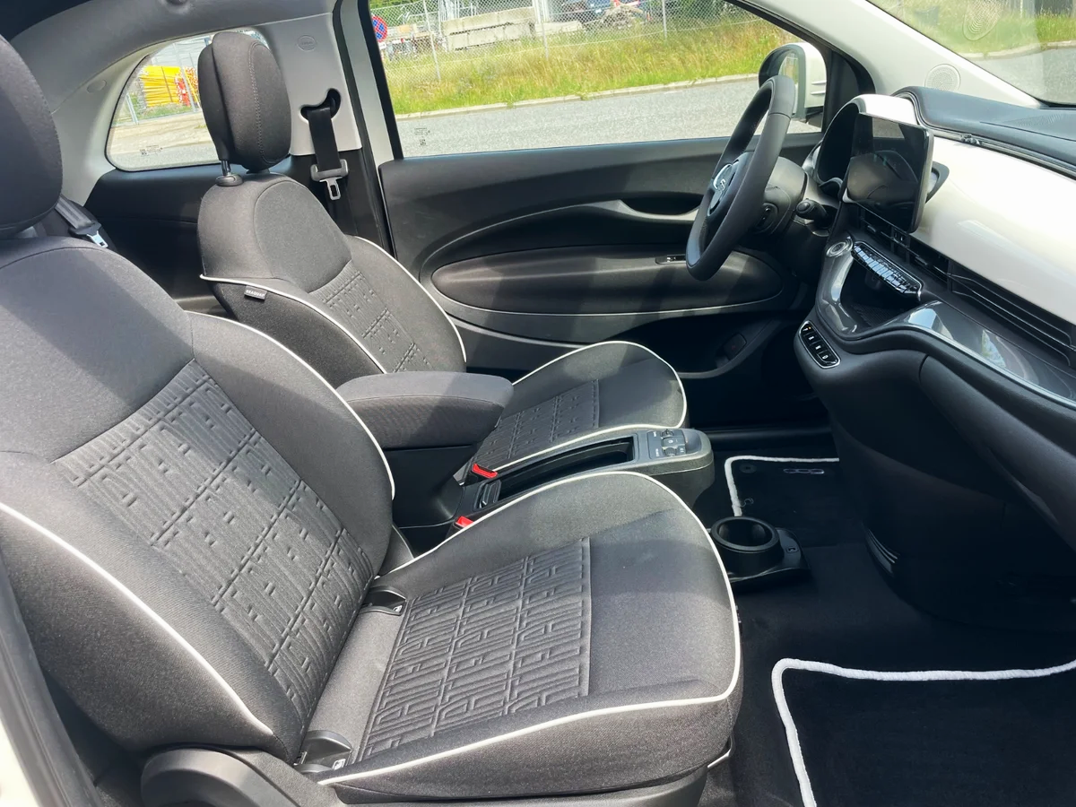 Billede af Fiat 500e 42 Icon Pack Cabrio