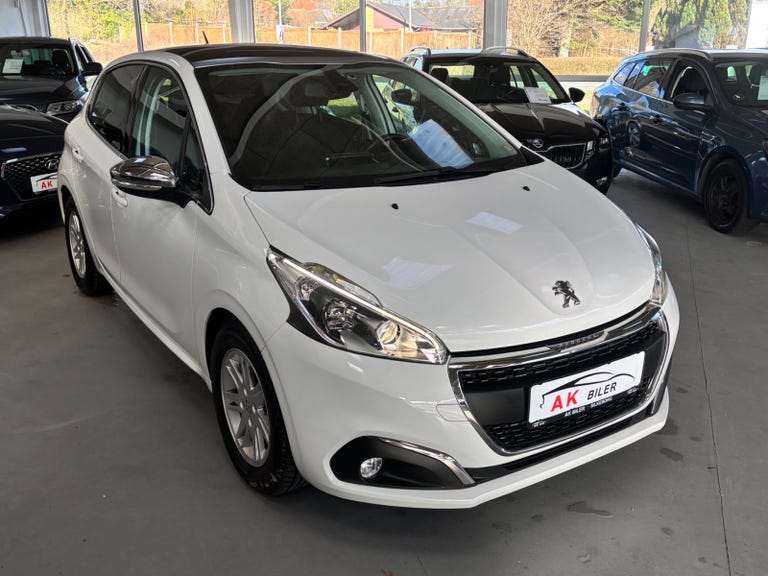 Peugeot 208 BlueHDi 100 Allure Sky