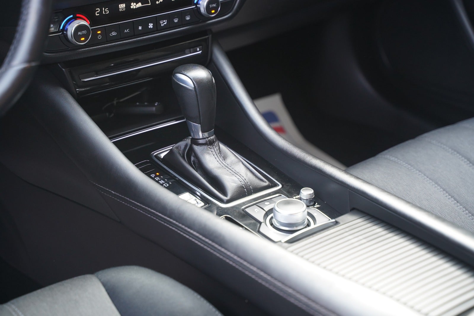 Billede af Mazda 6 2,0 SkyActiv-G 165 Premium stc. aut.