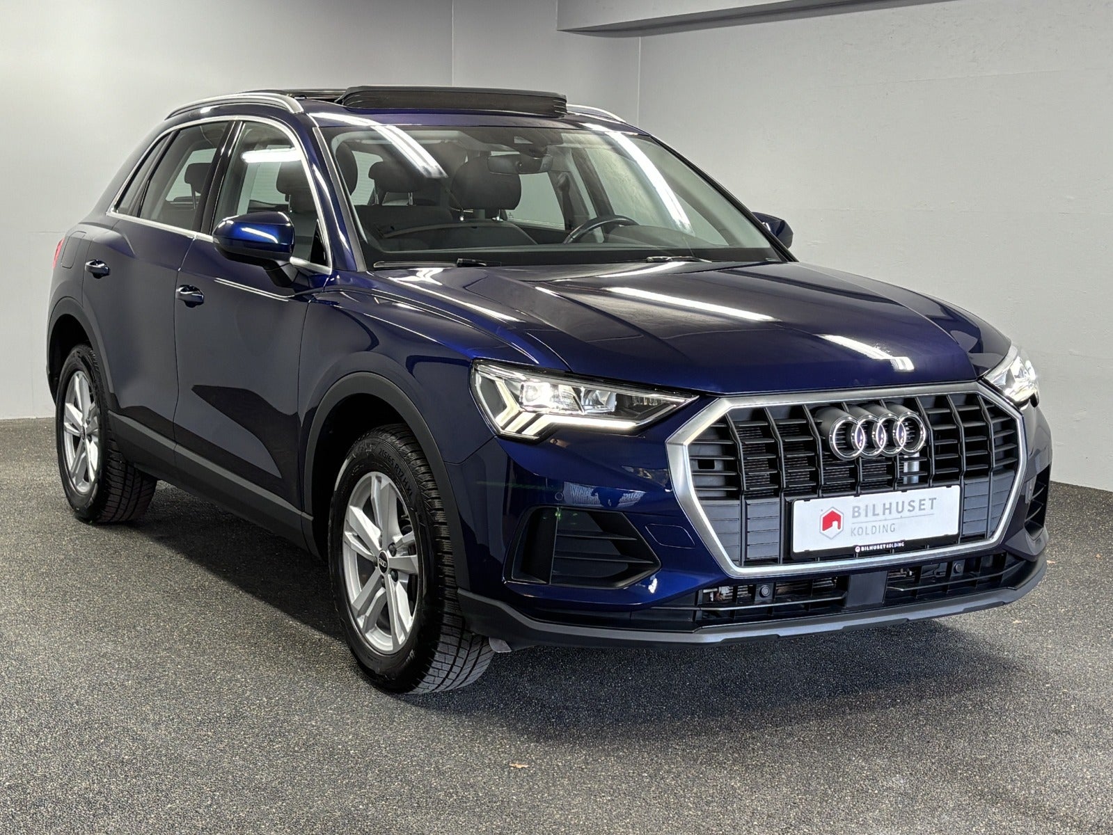 Billede af Audi Q3 45 TFSi e Attitude plus S-tr.