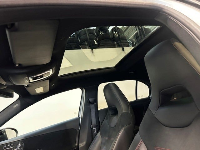 Mercedes-Benz A 220 d