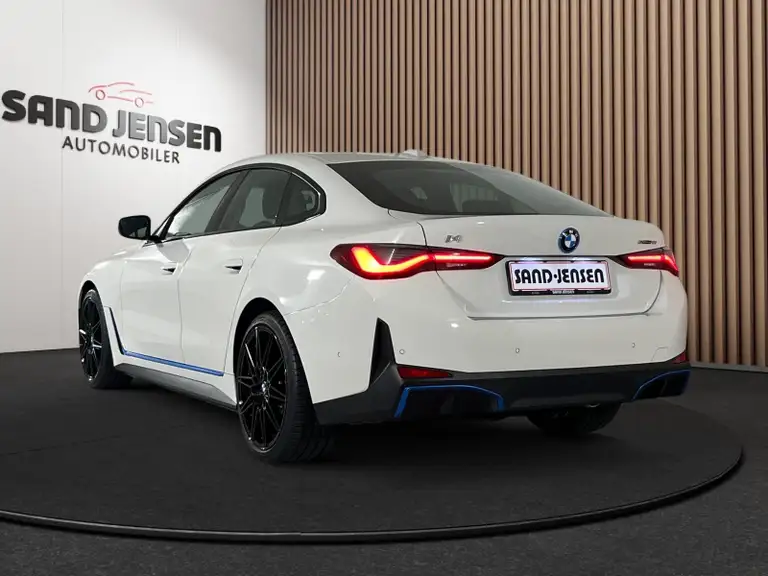 BMW i4 eDrive40 Charged Plus