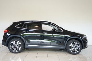 Mercedes EQA250+