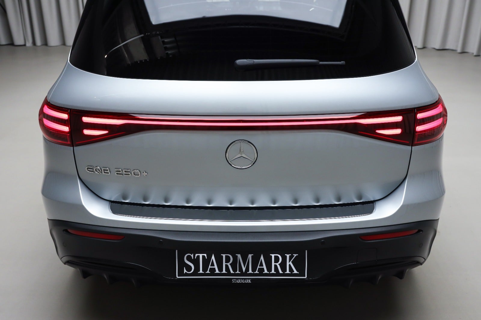 Mercedes-Benz EQB 250+