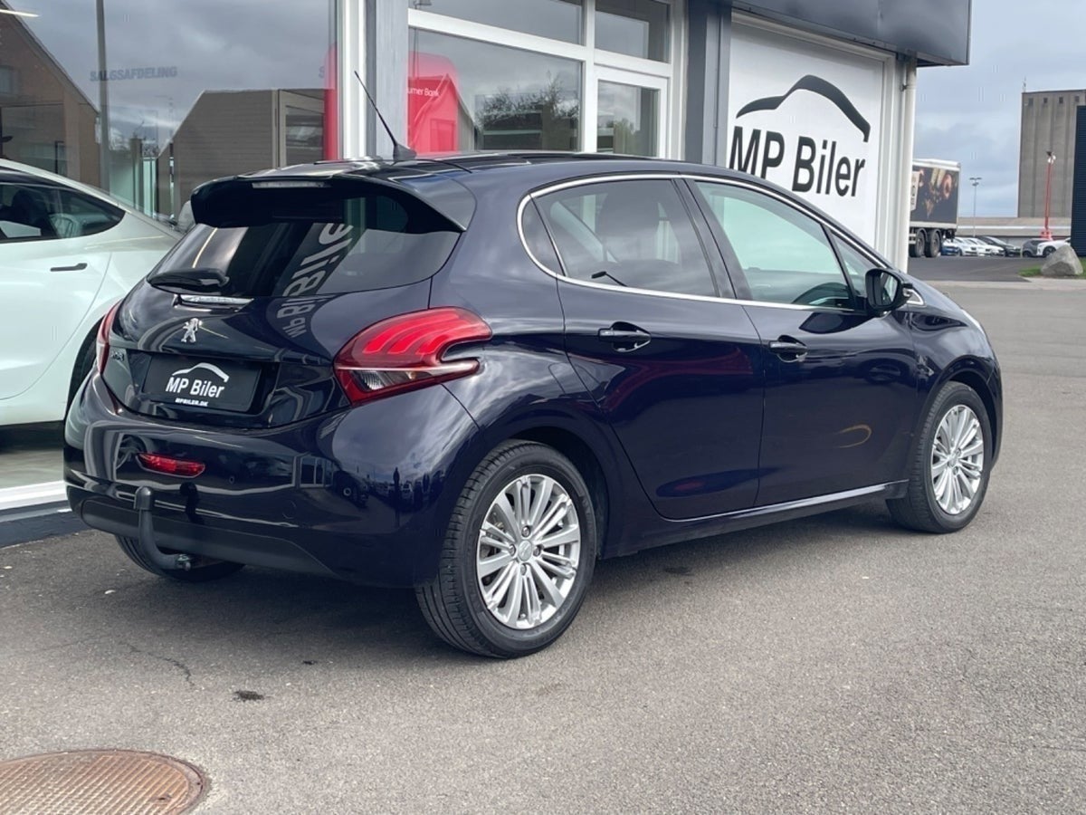 Billede af Peugeot 208 1,5 BlueHDi 100 Infinity Sky