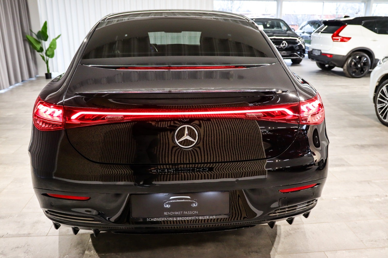 Billede af Mercedes EQE350+  AMG Line