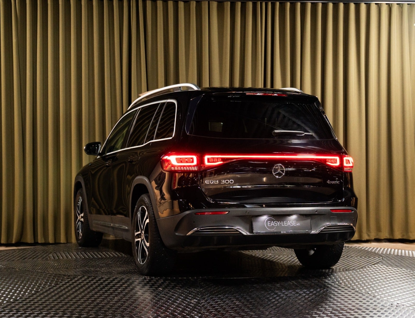 Billede af Mercedes EQB300  AMG Line 4Matic