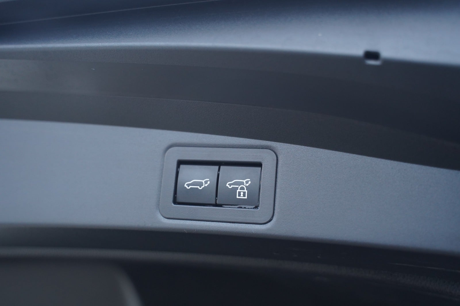 Billede af Toyota Corolla 2,0 Hybrid Elegant Touring Sports e-CVT