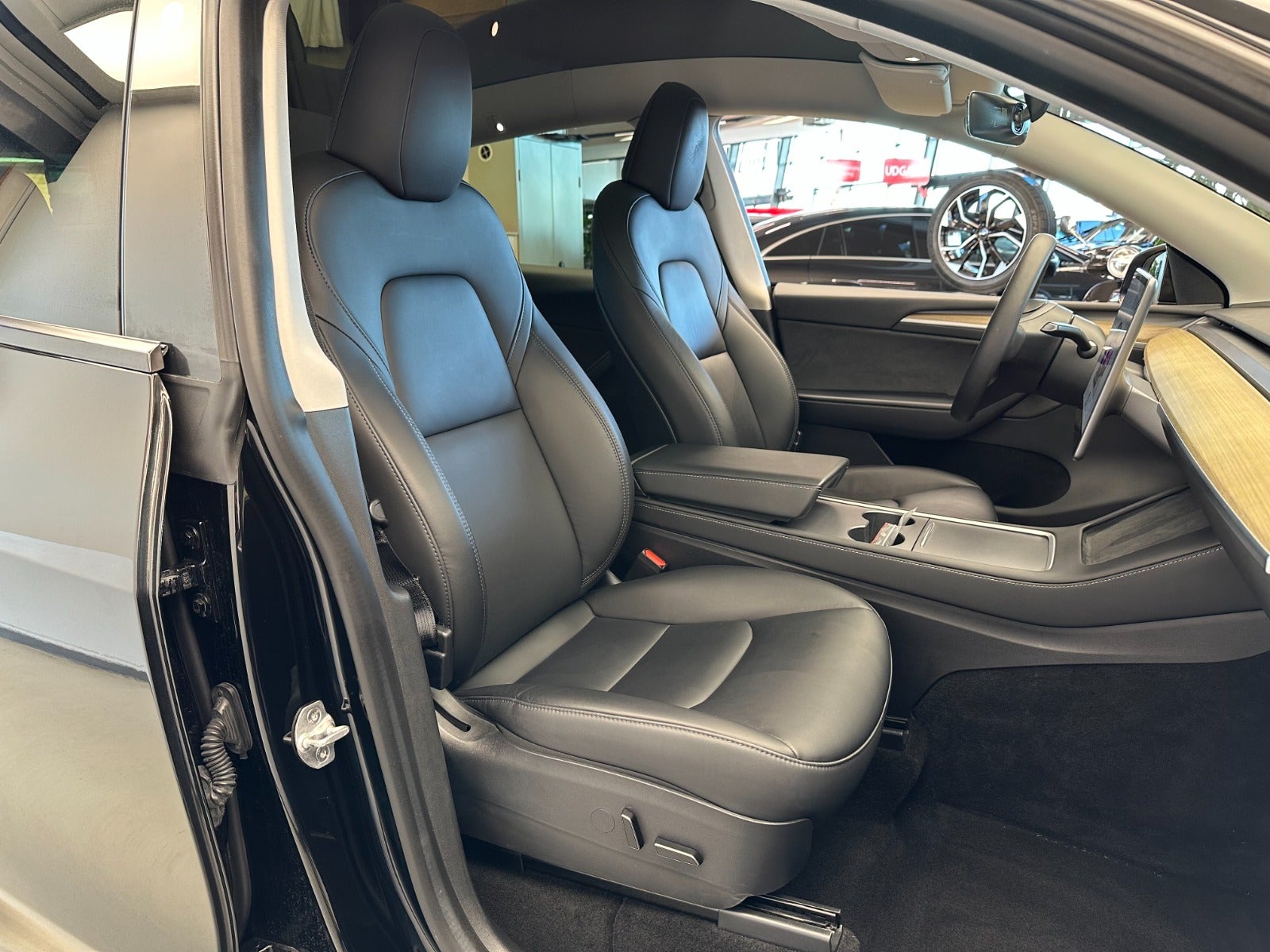 Billede af Tesla Model Y  RWD