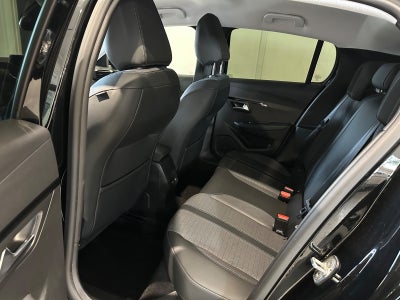 Peugeot 208 PureTech 100 Allure
