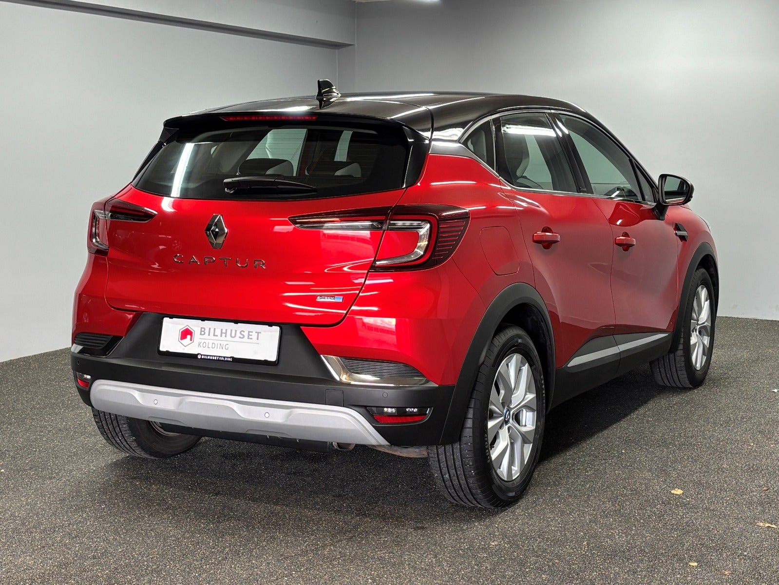 Billede af Renault Captur 1,6 E-Tech Intens