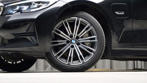BMW 330e Touring Sport Line aut.