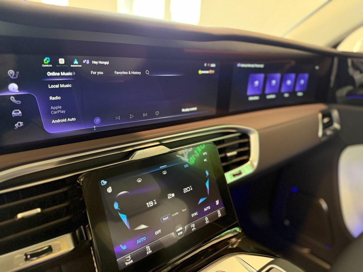 Hongqi E-HS9 Exclusive+